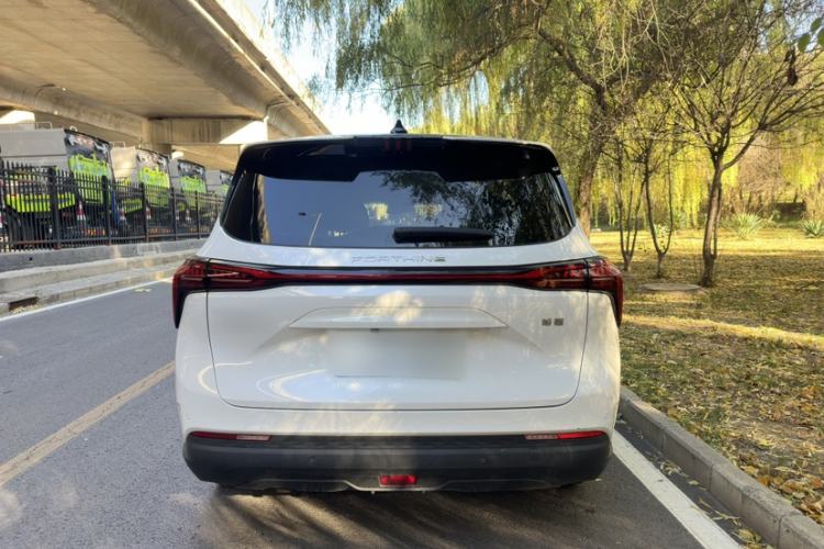 Used FORTHING Yacht 2024 1.5T DCT Guanhai Edition Exterior 8