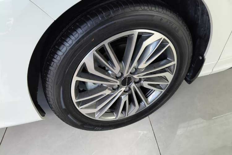 Used FORTHING Yacht 2024 1.5T DCT Guanhai Edition Left Front Wheel Hub