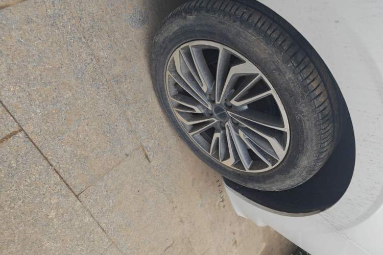 Used FORTHING Yacht 2024 1.5T DCT Guanhai Edition Right Front Wheel Hub
