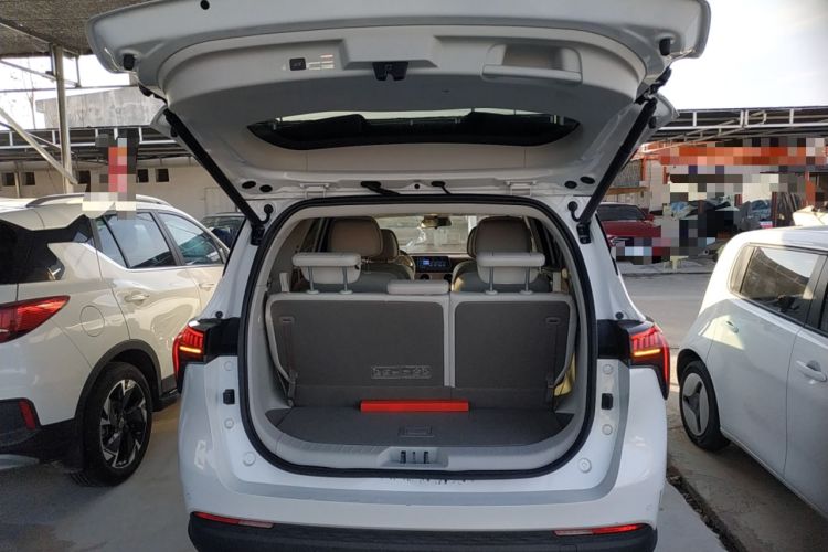Used FORTHING Yacht 2024 1.5T DCT Guanhai Edition Trunk
