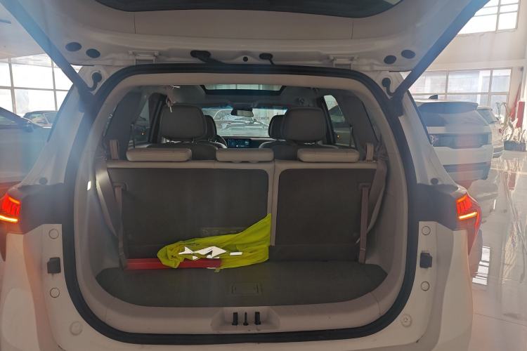 Used FORTHING Yacht 2024 1.5T DCT Guanhai Edition Trunk