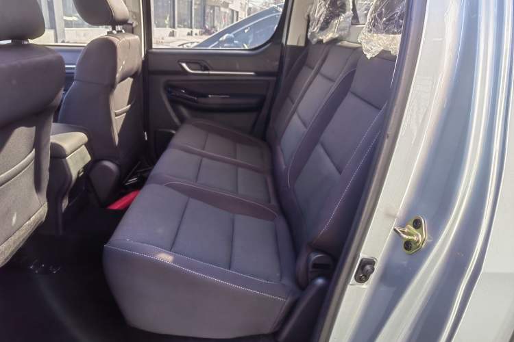 Used Foton Conqueror 3 2020 2.4L Explorer 3 Two-Wheel Drive E-commerce Edition Low Cargo Bed Long Wheelbase 4K22D4M Interior 1