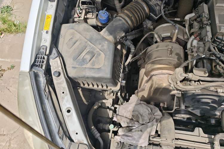 Used Foton Conqueror 3 2020 2.0T Conqueror 3 Two-Wheel Drive E-commerce Edition Low-Deck Long Wheelbase 4F20 Engine Bay Right
