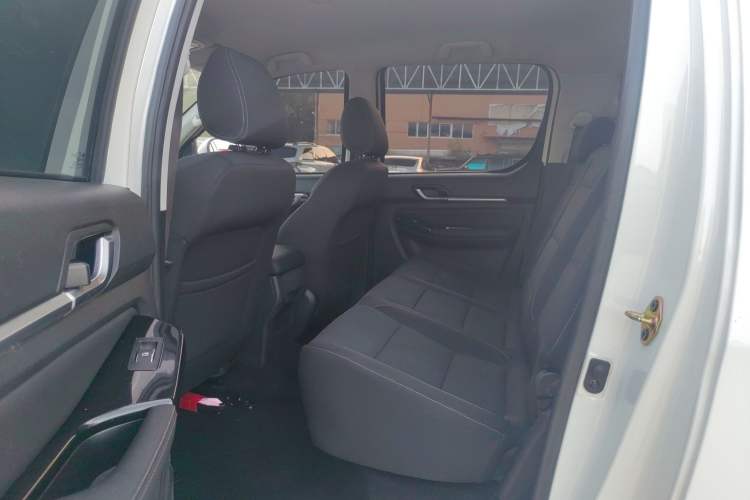 Used Foton Conqueror 3 2020 2.4L Challenger 3 Two-Wheel Drive Enjoyment Version High Cargo Bed Standard Wheelbase 4K22D4M Interior 4