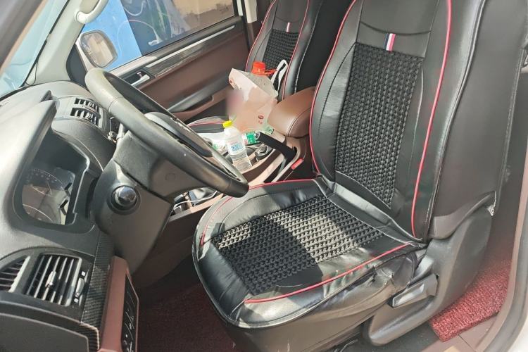 Used Foton Conqueror 3 2020 2.0T Conqueror 3 Two-Wheel Drive E-commerce Edition Low-Deck Long Wheelbase 4F20 Left Front Seat