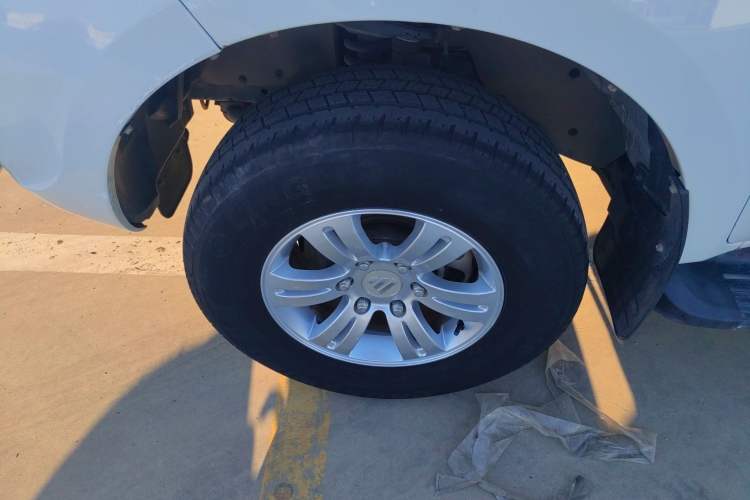 Used Foton Conqueror 3 2020 2.4L Challenger 3 Two-Wheel Drive Enjoyment Version High Cargo Bed Standard Wheelbase 4K22D4M Left Front Wheel Hub