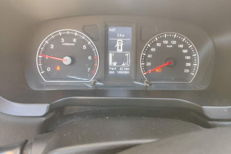 Used Foton Conqueror 3 2020 2.4L Explorer 3 Two-Wheel Drive E-commerce Edition Low Cargo Bed Standard Axle 4K22D4M Odometer Close Up