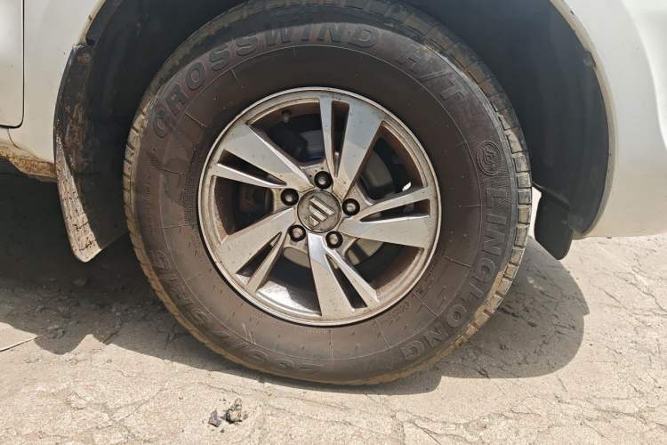 Used Foton Conqueror 3 2020 2.0T Conqueror 3 Two-Wheel Drive E-commerce Edition Low-Deck Long Wheelbase 4F20 Right Front Wheel Hub