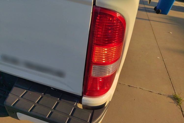 Used Foton Conqueror 3 2020 2.4L Challenger 3 Two-Wheel Drive Enjoyment Version High Cargo Bed Standard Wheelbase 4K22D4M Right Rear Taillight
