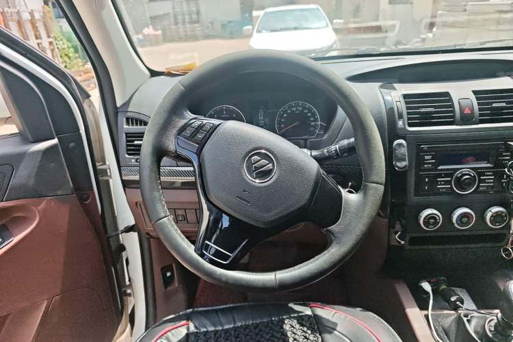 Used Foton Conqueror 3 2020 2.0T Conqueror 3 Two-Wheel Drive E-commerce Edition Low-Deck Long Wheelbase 4F20 Steering Wheel