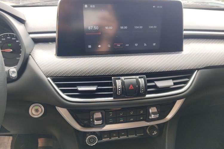 Used Foton EV 2022 National Glory Edition Multi-Purpose Truck Audio And AC Panel
