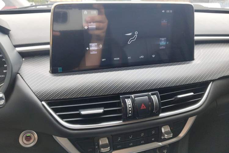 Used Foton EV 2022 National Glory Edition Multi-Purpose Truck Audio And AC Panel