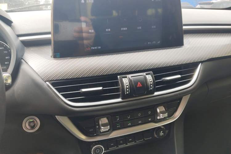 Used Foton EV 2022 National Glory Edition Multi-Purpose Truck Audio And AC Panel