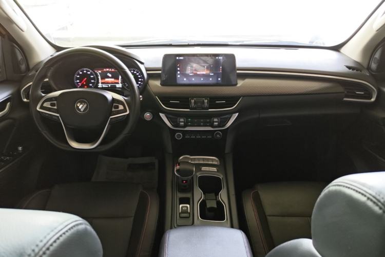 Used Foton EV 2022 National Glory Edition Multi-Purpose Truck Center Console