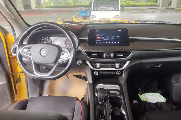 Used Foton EV 2022 National Glory Edition Multi-Purpose Truck Center Console