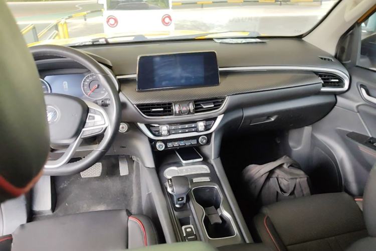Used Foton EV 2022 National Glory Edition Multi-Purpose Truck Center Console