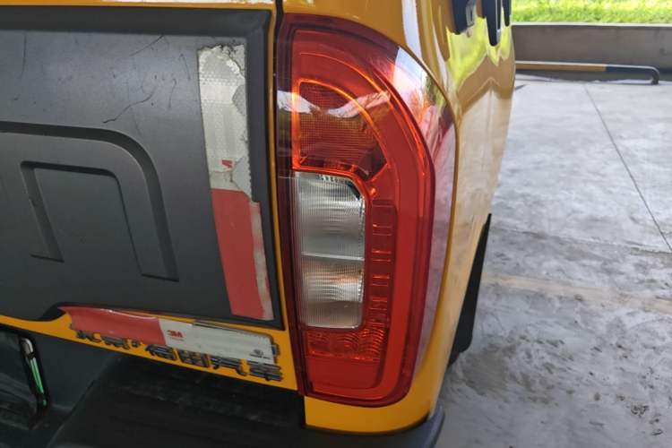 Used Foton EV 2022 National Glory Edition Multi-Purpose Truck Exterior 3