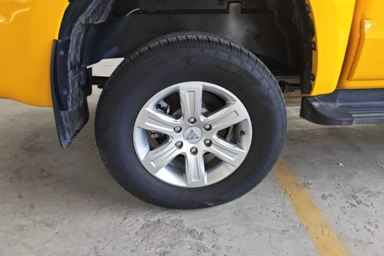 Used Foton EV 2022 National Glory Edition Multi-Purpose Truck Exterior 5