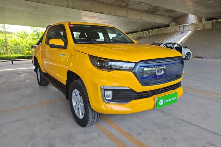 Used Foton EV 2022 National Glory Edition Multi-Purpose Truck Front Right 45 Deg