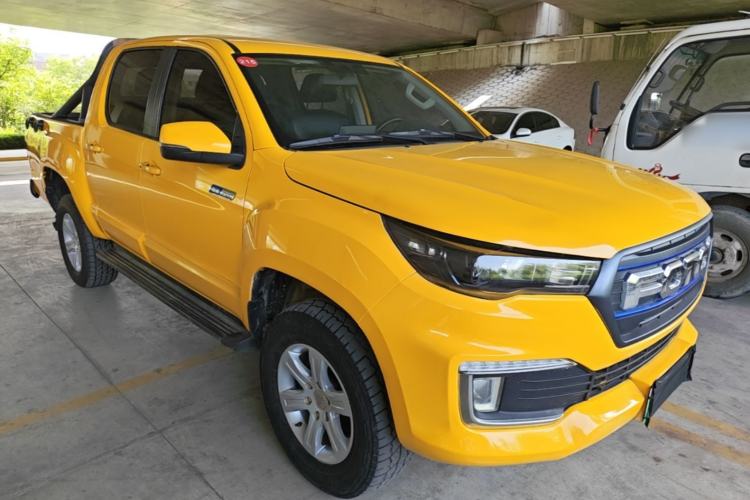 Used Foton EV 2022 National Glory Edition Multi-Purpose Truck Front Right 45 Deg