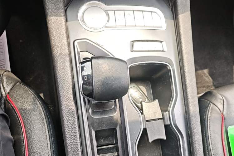 Used Foton EV 2022 National Glory Edition Multi-Purpose Truck Gear Lever