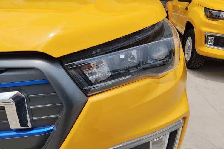 Used Foton EV 2022 National Glory Edition Multi-Purpose Truck Left Front Headlight