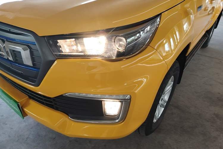 Used Foton EV 2022 National Glory Edition Multi-Purpose Truck Left Front Headlight