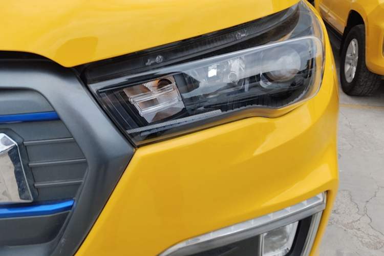 Used Foton EV 2022 National Glory Edition Multi-Purpose Truck Left Front Headlight