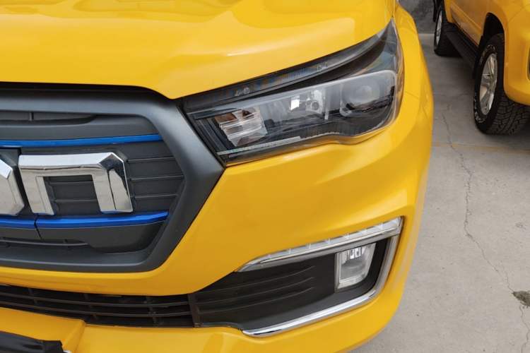 Used Foton EV 2022 National Glory Edition Multi-Purpose Truck Left Front Headlight