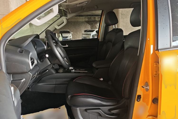 Used Foton EV 2022 National Glory Edition Multi-Purpose Truck Left Front Seat