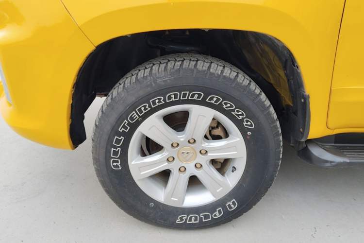 Used Foton EV 2022 National Glory Edition Multi-Purpose Truck Left Front Wheel Hub