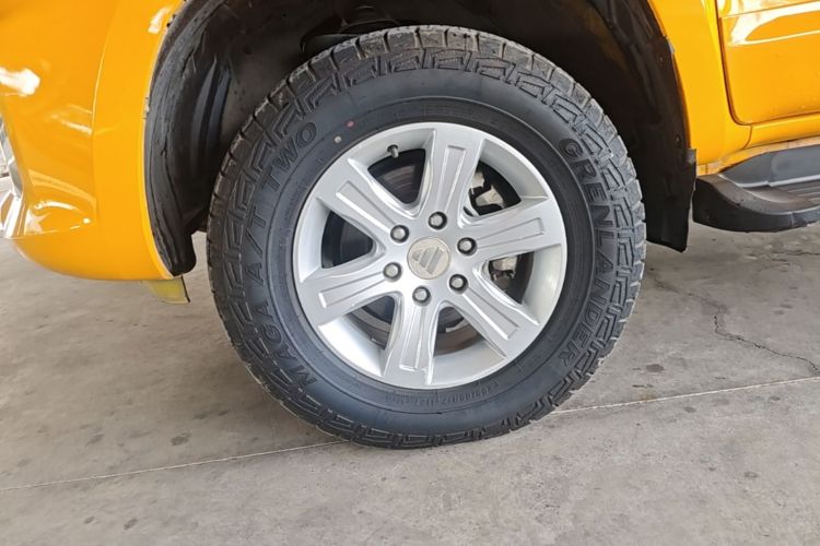 Used Foton EV 2022 National Glory Edition Multi-Purpose Truck Left Front Wheel Hub