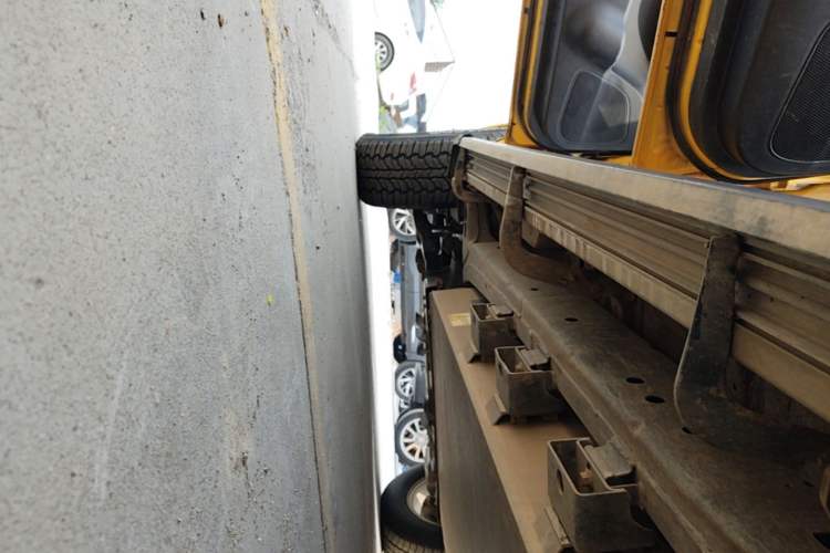 Used Foton EV 2022 National Glory Edition Multi-Purpose Truck Left Side Sill