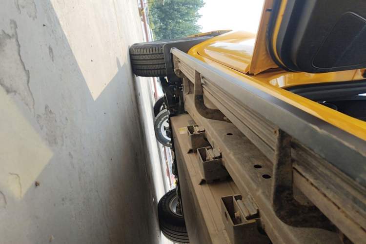 Used Foton EV 2022 National Glory Edition Multi-Purpose Truck Left Side Sill