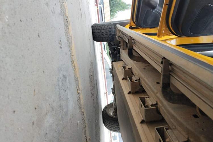 Used Foton EV 2022 National Glory Edition Multi-Purpose Truck Left Side Sill
