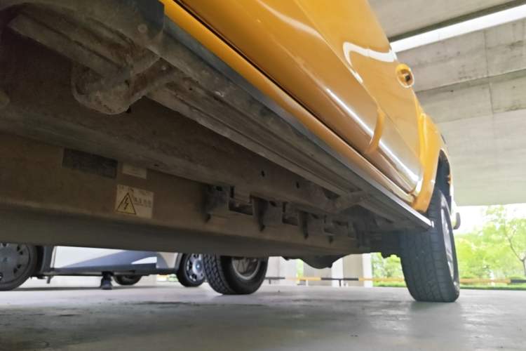 Used Foton EV 2022 National Glory Edition Multi-Purpose Truck Left Side Sill