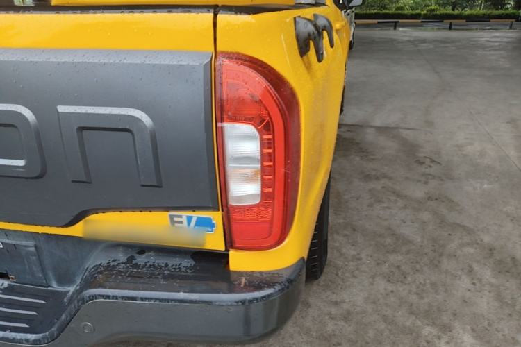 Used Foton EV 2022 National Glory Edition Multi-Purpose Truck Right Rear Taillight