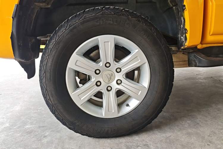 Used Foton EV 2022 Shengshi Edition Multipurpose Truck Right Rear Wheel Hub
