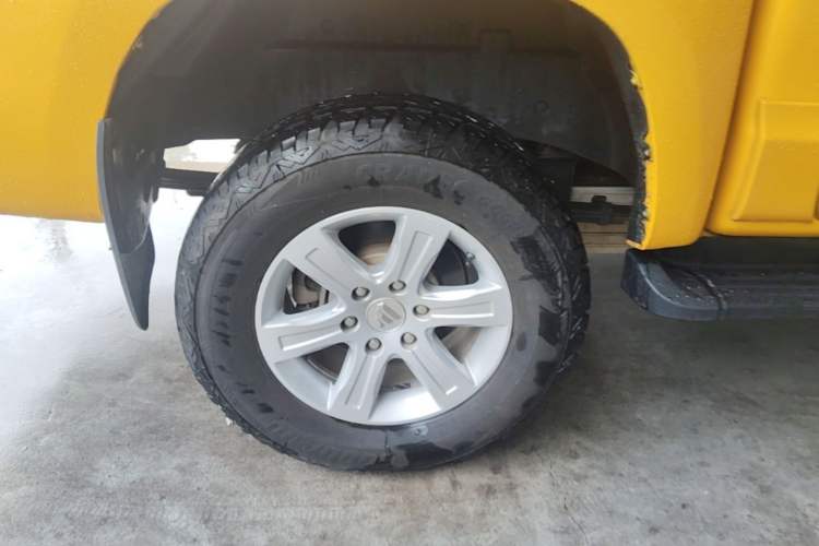 Used Foton EV 2022 National Glory Edition Multi-Purpose Truck Right Rear Wheel Hub