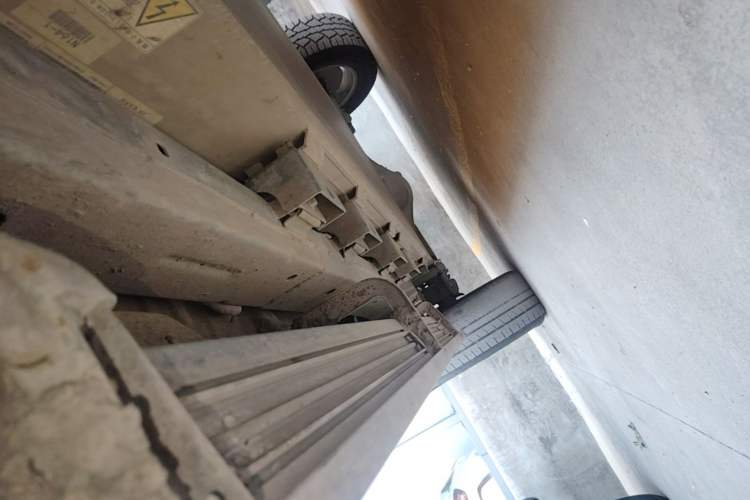 Used Foton EV 2022 National Glory Edition Multi-Purpose Truck Right Side Sill
