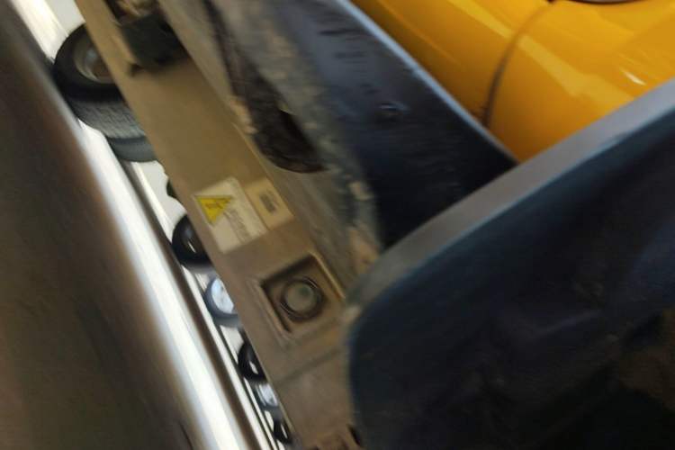 Used Foton EV 2022 National Glory Edition Multi-Purpose Truck Right Side Sill