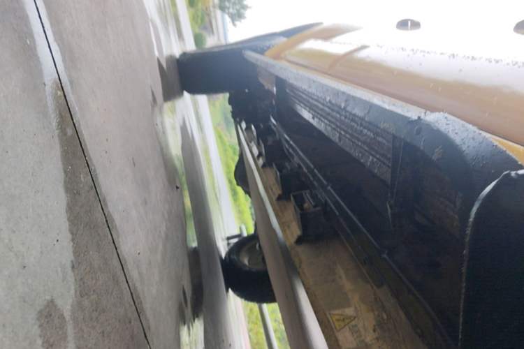 Used Foton EV 2022 National Glory Edition Multi-Purpose Truck Right Side Sill