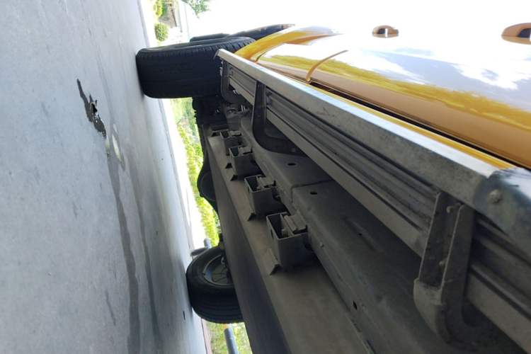 Used Foton EV 2022 National Glory Edition Multi-Purpose Truck Right Side Sill