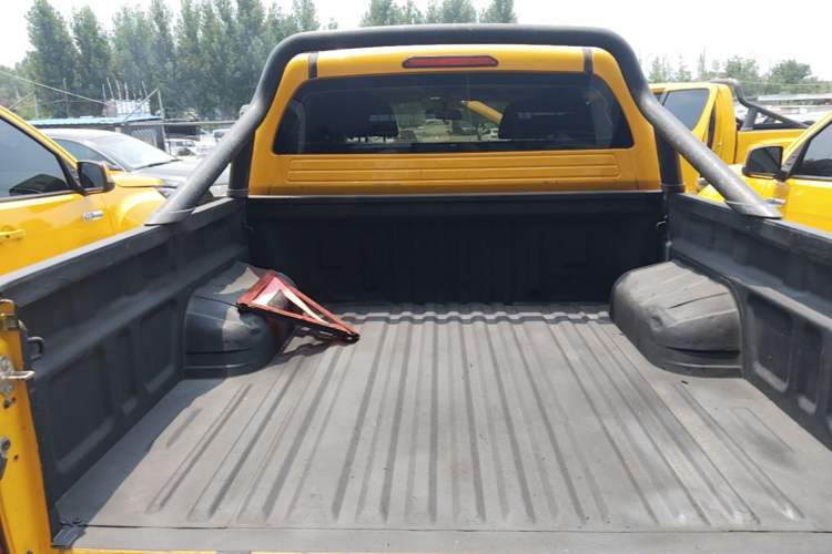 Used Foton EV 2022 National Glory Edition Multi-Purpose Truck Trunk