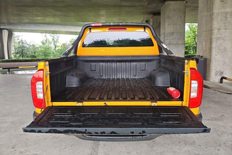 Used Foton EV 2022 National Glory Edition Multi-Purpose Truck Trunk