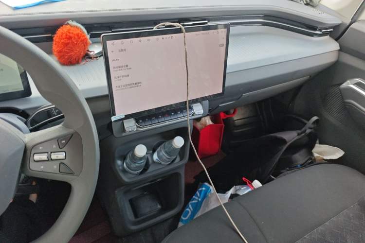 Used Foton Fengjing i9 2025 Model: i9+ Professional Logistics Long-Wheelbase Front-Drive, Aiyike 60.37 kWh, Smart Journey Edition, Flat Roof, Single Tire, 2 Seats Audio And AC Panel