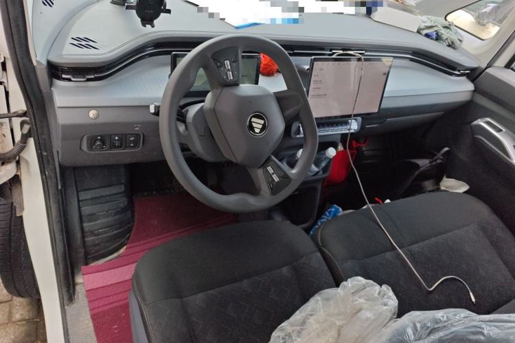 Used Foton Fengjing i9 2025 Model: i9+ Professional Logistics Long-Wheelbase Front-Drive, Aiyike 60.37 kWh, Smart Journey Edition, Flat Roof, Single Tire, 2 Seats Center Console