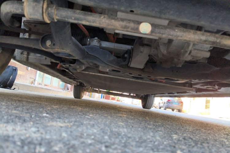 Used Foton Fengjing i9  Chassis Front