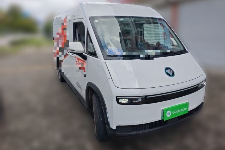 Used Foton Fengjing i9 2025 Model: i9+ Professional Logistics Long-Wheelbase Front-Drive, Aiyike 60.37 kWh, Smart Journey Edition, Flat Roof, Single Tire, 2 Seats Front Right 45 Deg