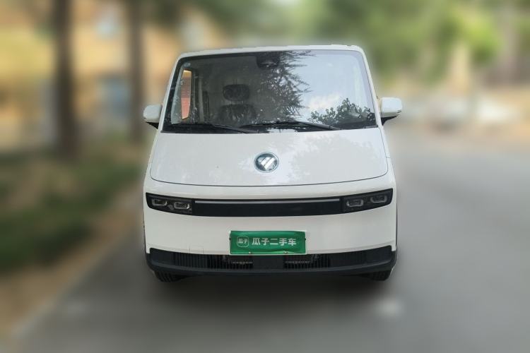 Used Foton Fengjing i9 2025 Model—Professional Logistics Long-axle Front-wheel-drive, CATL 50.23 kWh, Zhiyuan Edition, Flat Roof, Single Tire, 2 Seats Front